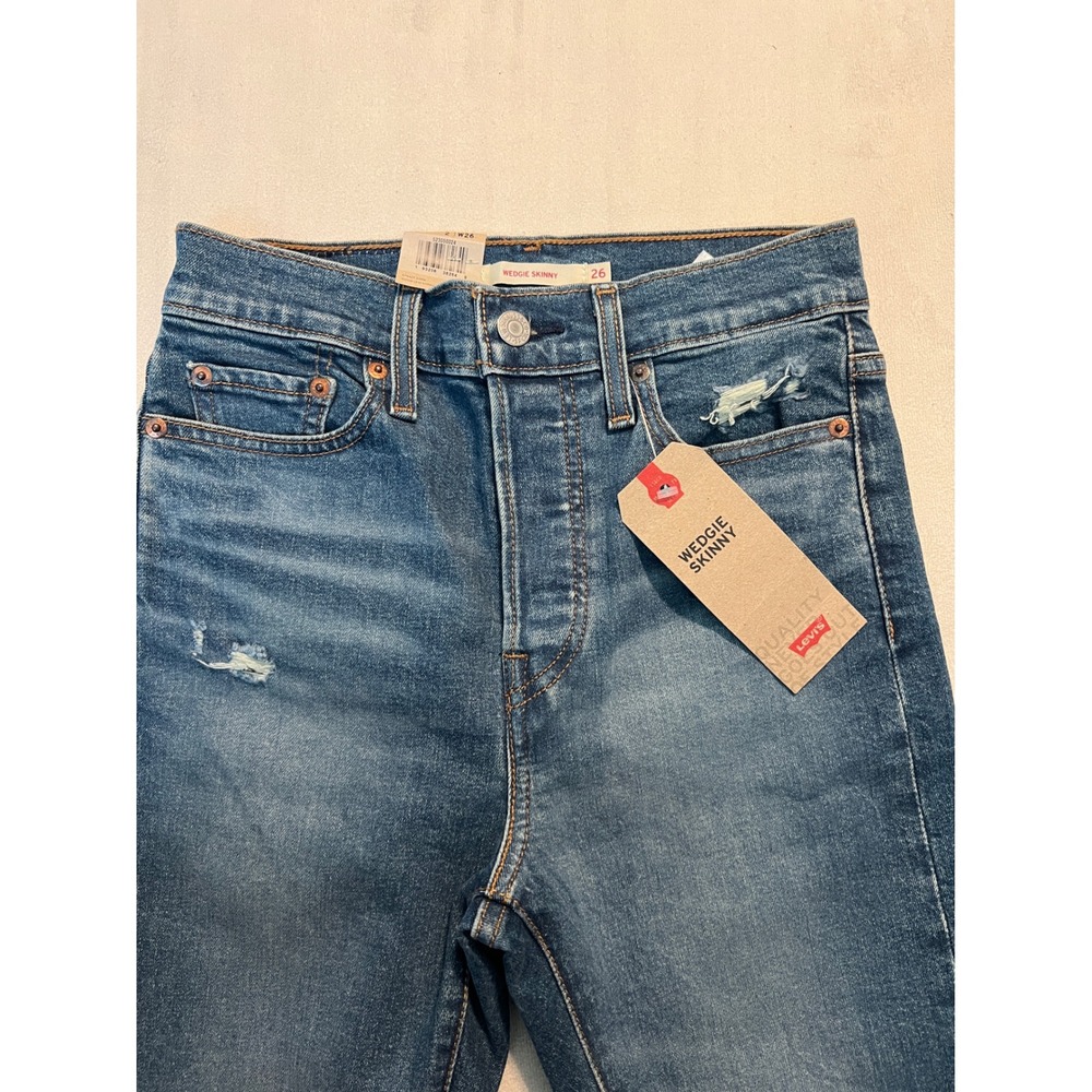 Levis Wedgie Skinny High Rise Distressed Blue Jeans Button Fly W26 L26 NWT - Picture 3 of 14